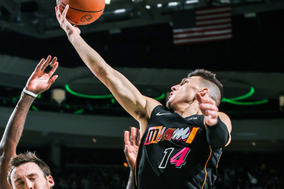 西甲-阿尔瓦雷斯双响 马竞3-0巴伦西亚终结两连平